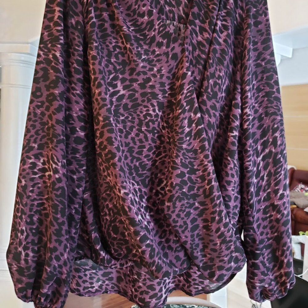 Catherine Melangrino  Leopard Print in Purple/Black  S Large